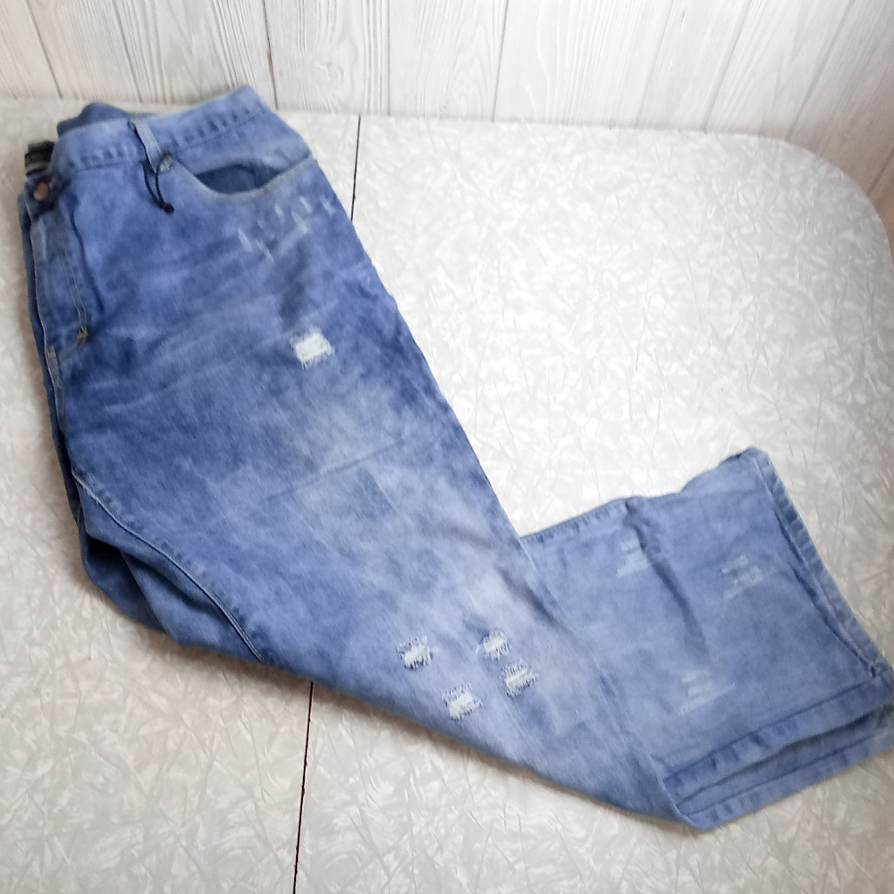 Maxi Milian NY Distressed Destroyed Jeans 48 x 30